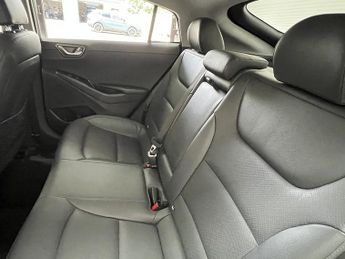Hyundai IONIQ h-GDi Premium SE