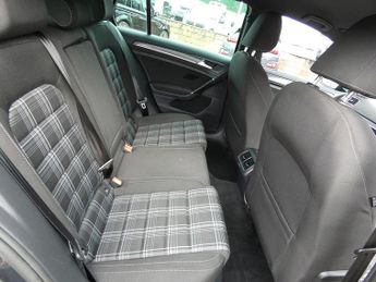 Volkswagen Golf TDI BlueMotion Tech GTD