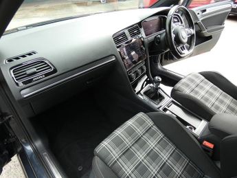 Volkswagen Golf TDI BlueMotion Tech GTD