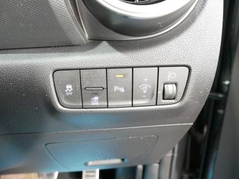 Hyundai KONA Premium