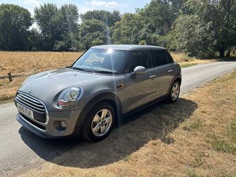Mini Hatch One