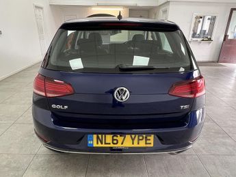 Volkswagen Golf TSI SE Nav