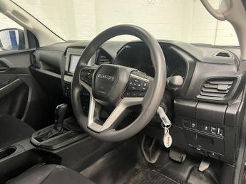 Isuzu D-Max 1.9 TD Utility Pickup Extended Cab 2dr Diesel Auto 4WD Euro 6 (s