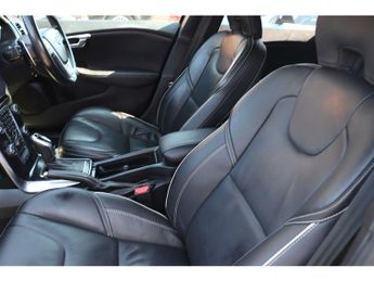 Volvo V40 T3 R-Design Edition