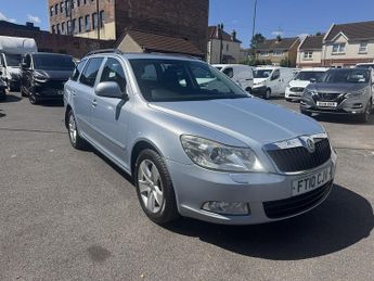 Skoda Octavia 1.6 TDI Elegance Estate 5dr Diesel Manual Euro 5 (105 ps)