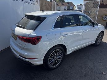 Audi Q3 1.5 TFSI CoD 35 S line SUV 5dr Petrol S Tronic Euro 6 (s/s) (150