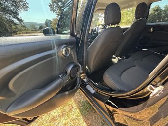 Mini Hatch One