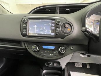 Toyota Yaris VVT-h Icon Tech