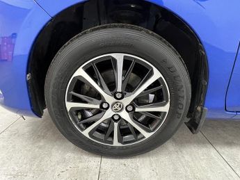 Toyota Yaris VVT-h Icon Tech