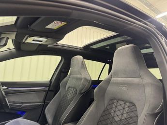 Volkswagen Golf 2.0 TDI R-Line Estate 5dr Diesel DSG Euro 6 (s/s) (150 ps)