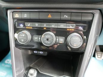 Volkswagen T-Roc TSI EVO R-Line