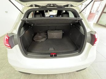 Mercedes-Benz A Class A250e AMG Line Edition