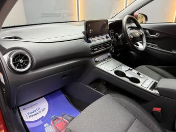 Hyundai KONA 64kWh Premium SUV 5dr Electric Auto (10.5kW Charger) (204 ps)