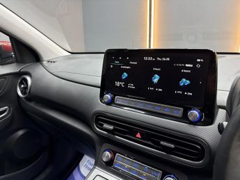 Hyundai KONA Premium