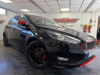 Ford Focus T EcoBoost Zetec S Black Edition