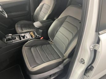 Volkswagen Amarok 3.0 TDI V6 Aventura Pickup Double Cab 4dr Diesel Auto 4Motion Eu