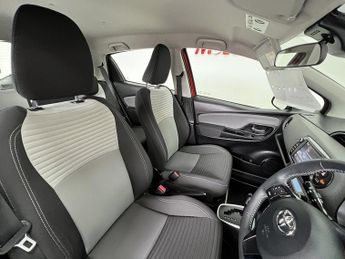 Toyota Yaris VVT-h Icon