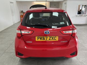 Toyota Yaris VVT-h Icon