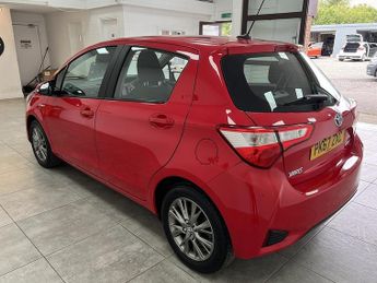 Toyota Yaris VVT-h Icon