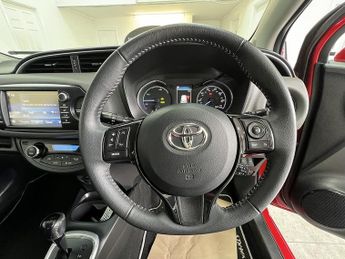 Toyota Yaris VVT-h Icon