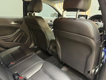 Mercedes-Benz GLA 2.1 GLA200d SE (Executive) SUV 5dr Diesel 7G-DCT Euro 6 (s/s) (1