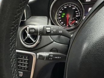Mercedes-Benz GLA 2.1 GLA200d SE (Executive) SUV 5dr Diesel 7G-DCT Euro 6 (s/s) (1