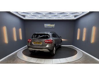Mercedes-Benz GLA 2.1 GLA200d SE (Executive) SUV 5dr Diesel 7G-DCT Euro 6 (s/s) (1
