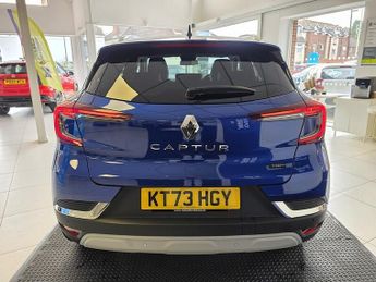 Renault Captur 1.6 E-TECH techno SUV 5dr Petrol Hybrid Auto Euro 6 (s/s) (145 p