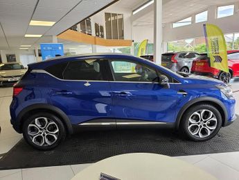 Renault Captur 1.6 E-TECH techno SUV 5dr Petrol Hybrid Auto Euro 6 (s/s) (145 p