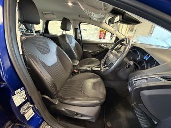 Ford Focus T EcoBoost Titanium X