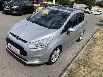 Ford B-Max T EcoBoost Titanium X