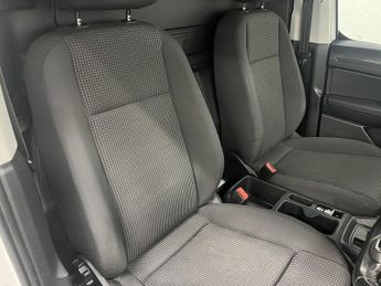Volkswagen Caddy 2.0 TDI C20 Commerce Plus Panel Van 5dr Diesel DSG SWB Euro 6 (s