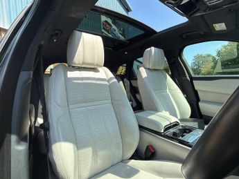 Land Rover Range Rover Velar D200 MHEV R-Dynamic HSE