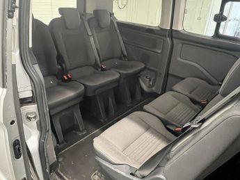 Ford Tourneo Custom 2.0 320 EcoBlue Titanium Minibus Double Cab 5dr Diesel Auto L1 E