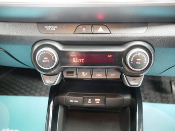 Kia Stonic T-GDi 3