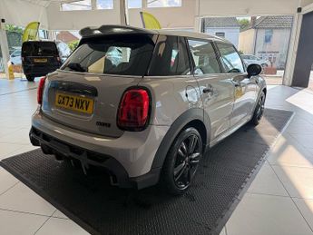 MINI Hatch 1.5 Cooper Sport Hatchback 5dr Petrol Steptronic Euro 6 (s/s) (1