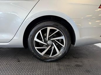 Volkswagen Golf 1.5 TSI EVO Match Estate 5dr Petrol DSG Euro 6 (s/s) (130 ps)