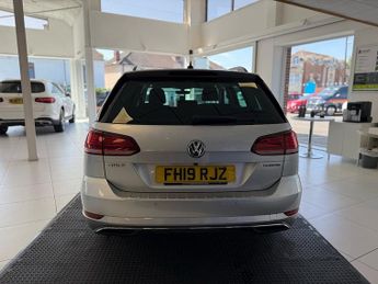 Volkswagen Golf 1.5 TSI EVO Match Estate 5dr Petrol DSG Euro 6 (s/s) (130 ps)
