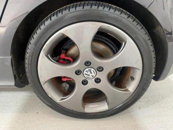 Volkswagen Golf 2.0 TFSI GTI Hatchback 5dr Petrol DSG (188 g/km, 198 bhp)