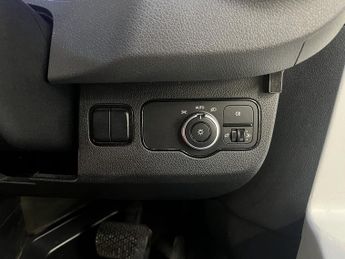 Mercedes-Benz Sprinter TREKA 5T 16 SEAT WHEELCHAIR BUS
