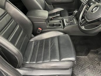 Volkswagen Amarok 3.0 TDI V6 Aventura Pickup Double Cab 4dr Diesel Auto 4Motion Eu