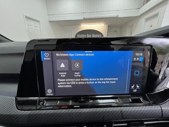 Volkswagen Golf eTSI MHEV R-Line