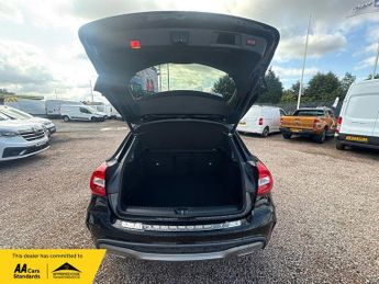 Mercedes-Benz GLA GLA200d AMG Line