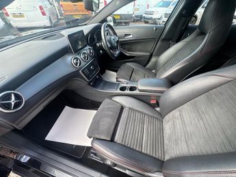 Mercedes-Benz GLA GLA200d AMG Line