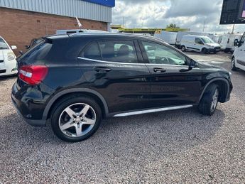 Mercedes-Benz GLA GLA200d AMG Line