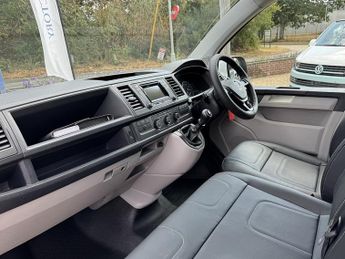 Volkswagen Transporter T6 T30 102 SWB