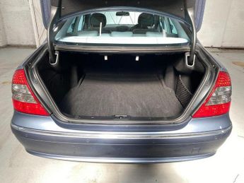 Mercedes-Benz E Class 3.0 E280 CDI Avantgarde Saloon 4dr Diesel G-Tronic (191 g/km, 19