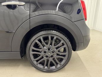 MINI Hatch 2.0 Cooper S Exclusive Steptronic Euro 6 (s/s) 5dr