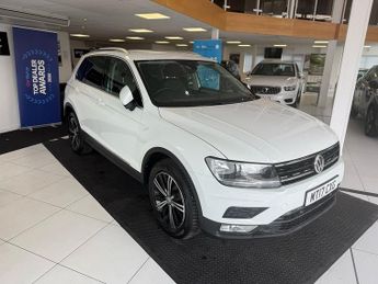 Volkswagen Tiguan 2.0 TDI BlueMotion Tech SE Navigation SUV 5dr Diesel DSG 4Motion