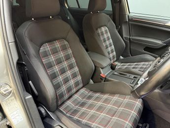 Volkswagen Golf 2.0 TSI GPF GTI Performance Hatchback 5dr Petrol DSG Euro 6 (s/s